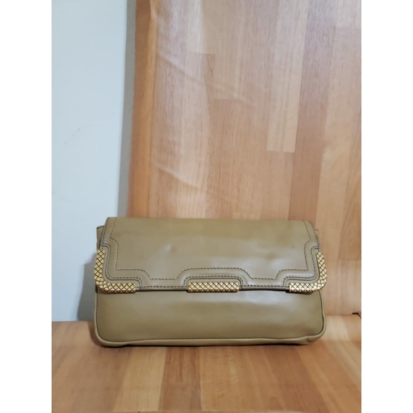 Bottega Veneta Handbags - Authentic Bottega Veneta Beige Intrecciato Leather Wallet